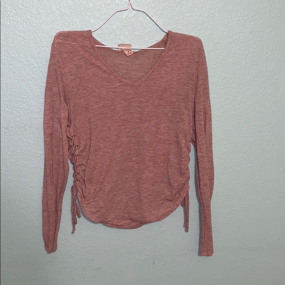 women’s long sleeved shirt